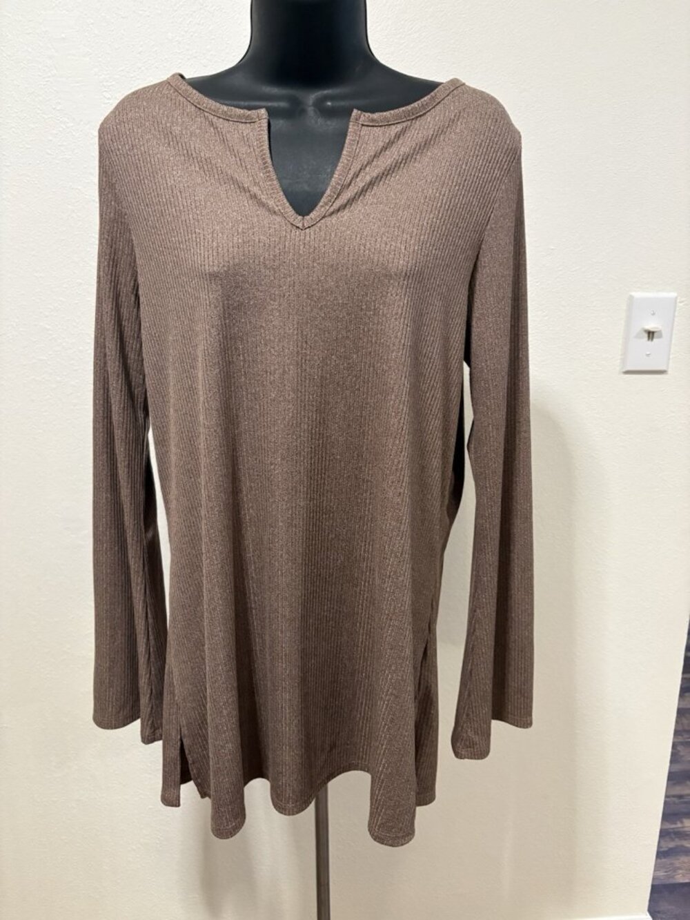 Veronica M Long Sleeve Knit Sweater Women Large Tunic Length Split Sides